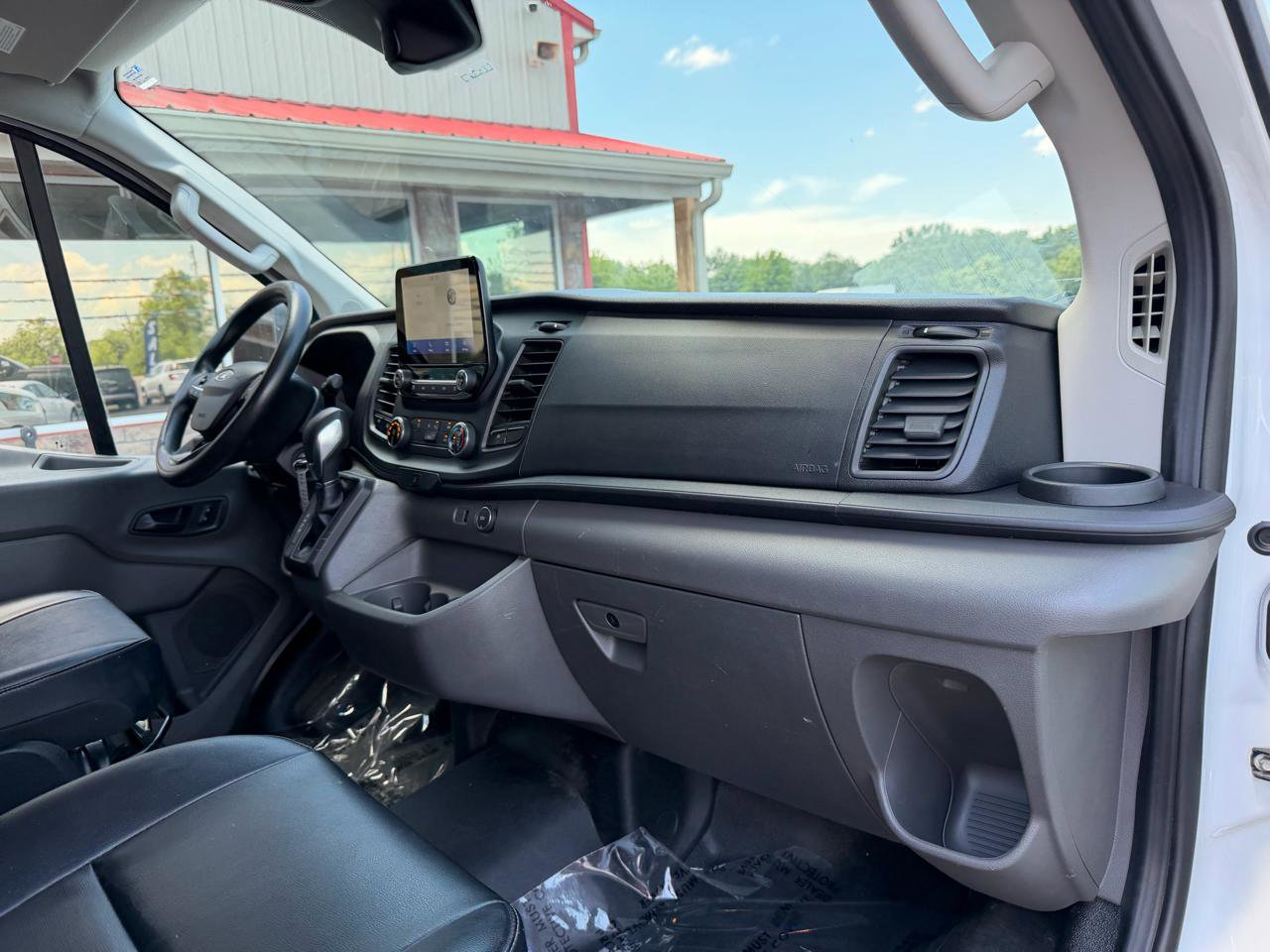 Used 2020 Ford Transit 150 Low Roof RWD image 22