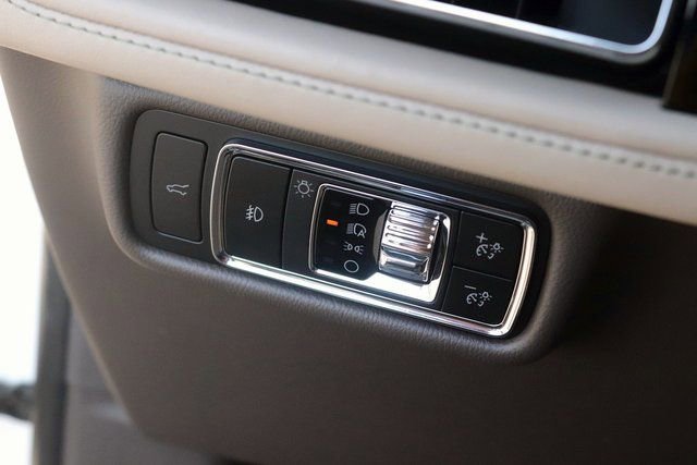 Used 2022 Lincoln Aviator Reserve w/ Equipment Group 201A image 26