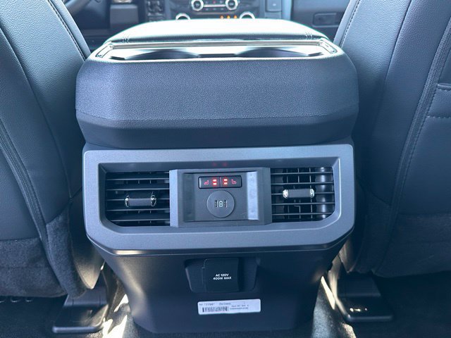 New 2026 Ford F250 Lariat w/ Black Appearance Package AWD/4WD image 23