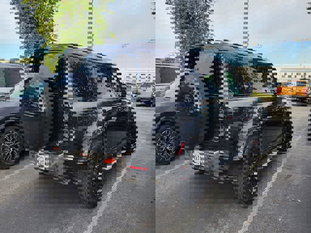 Used 2023 Land Rover Defender 110 X image 5