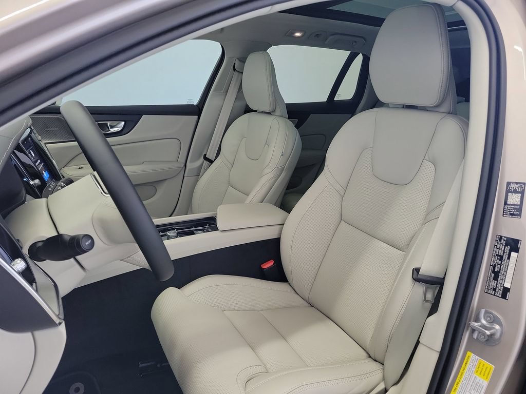 New 2026 Volvo V60 B5 Cross Country Ultra w/ Protection Package Premier AWD/4WD image 18