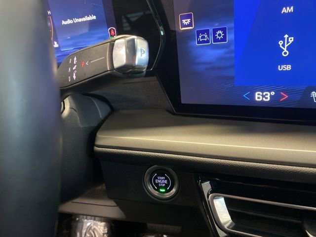 Used 2025 Chevrolet Traverse LT AWD/4WD image 22