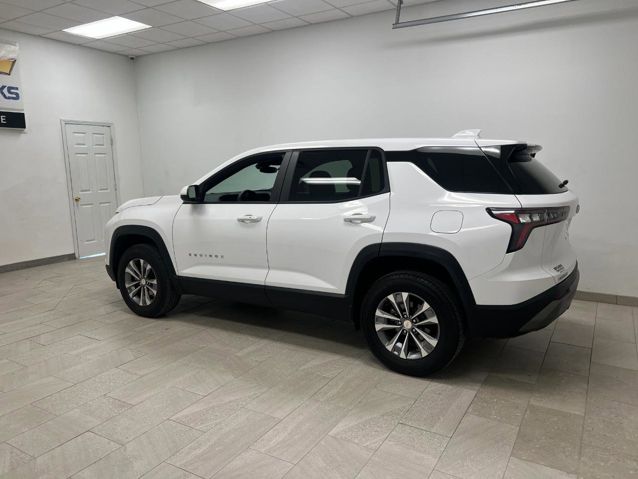 Used 2025 Chevrolet Equinox LT image 14