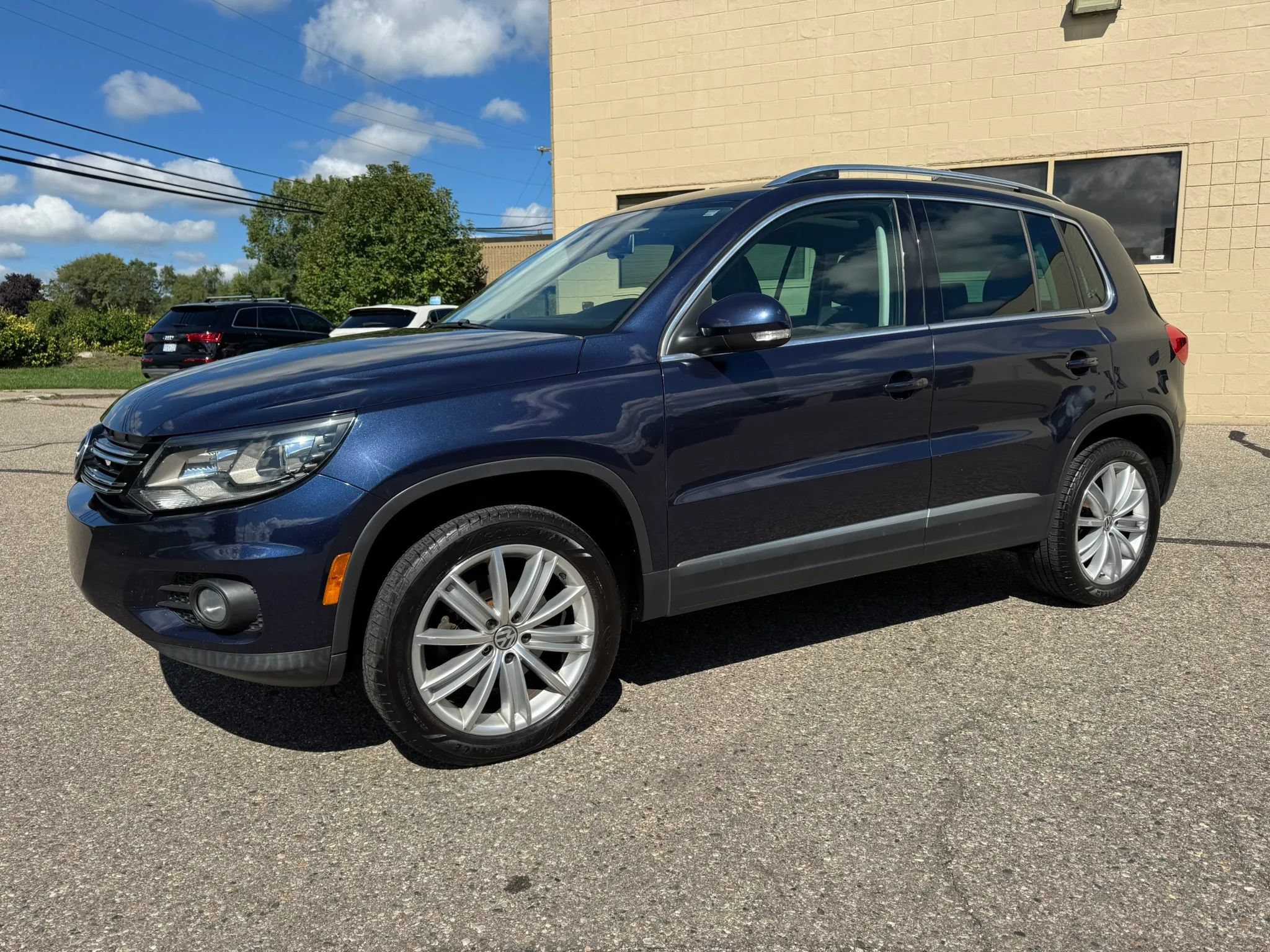 Used 2016 Volkswagen Tiguan S AWD/4WD image 4
