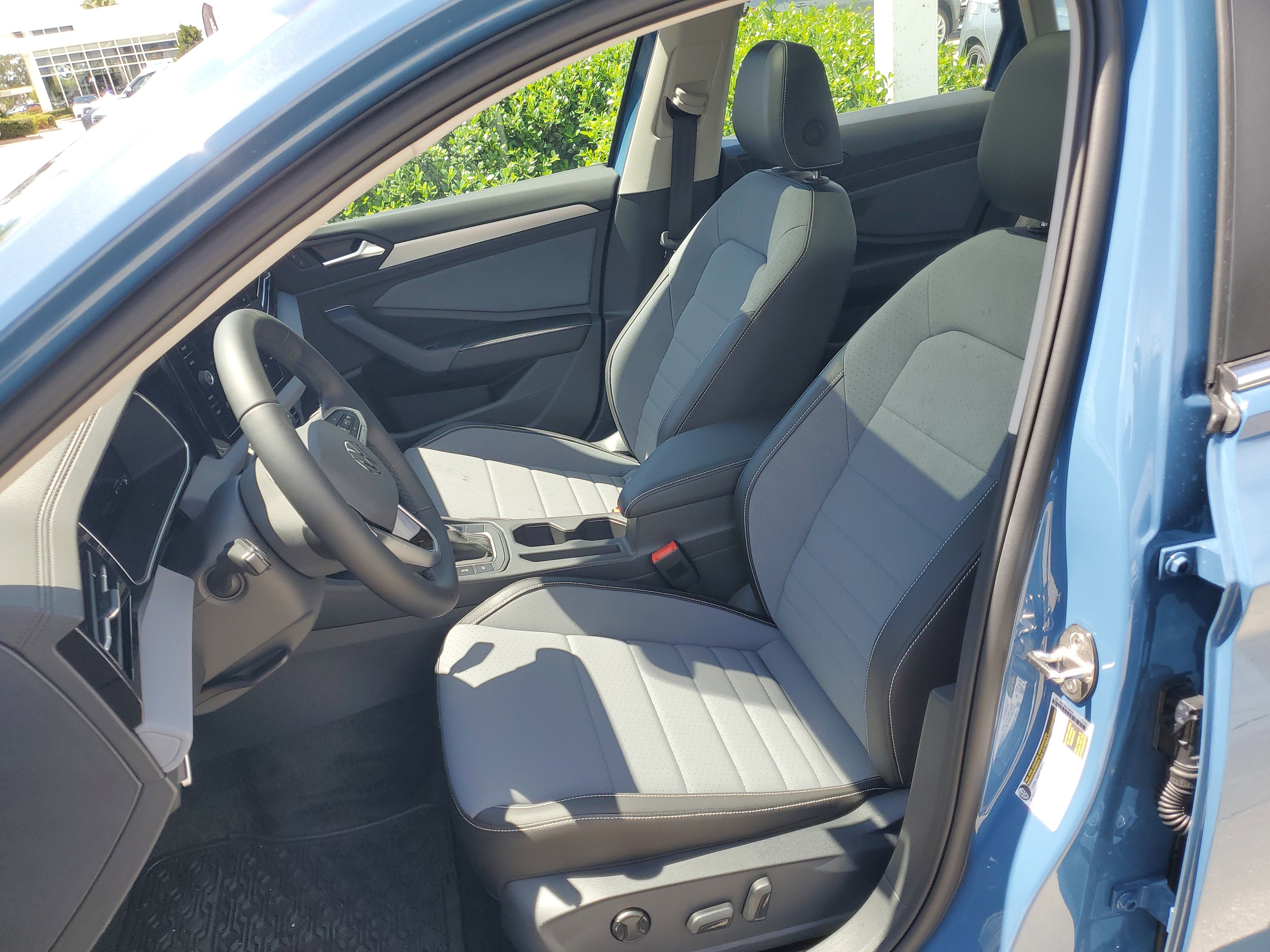 New 2025 Volkswagen Jetta SE image 14