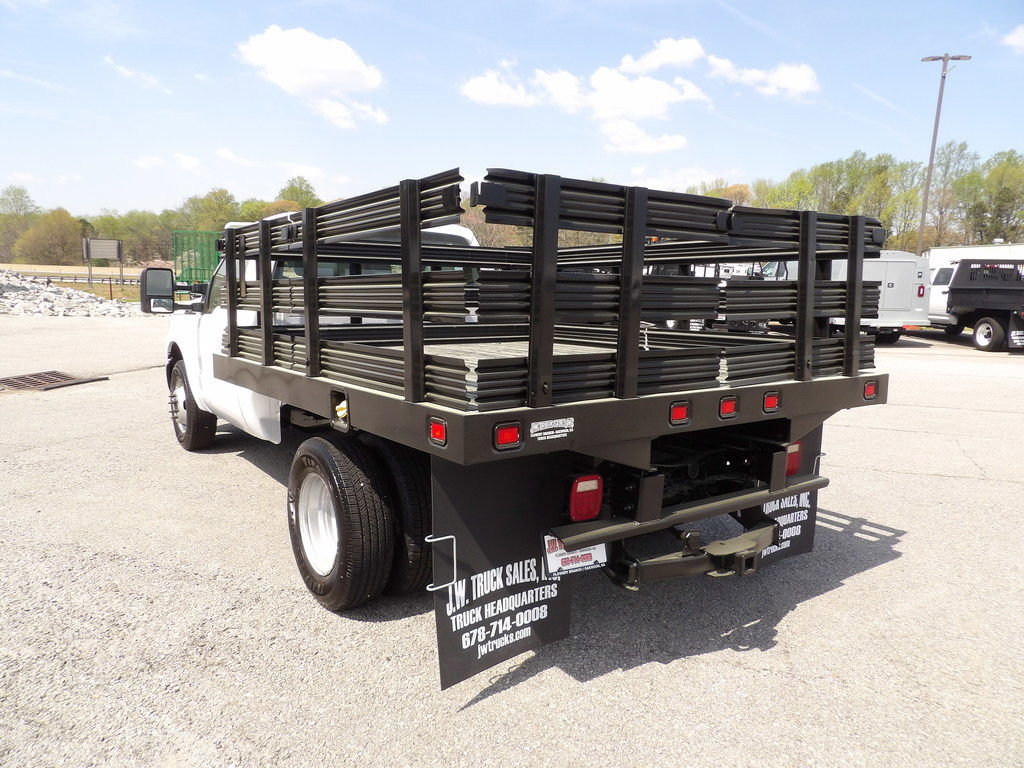 Used 2016 Ford F350 XL image 5