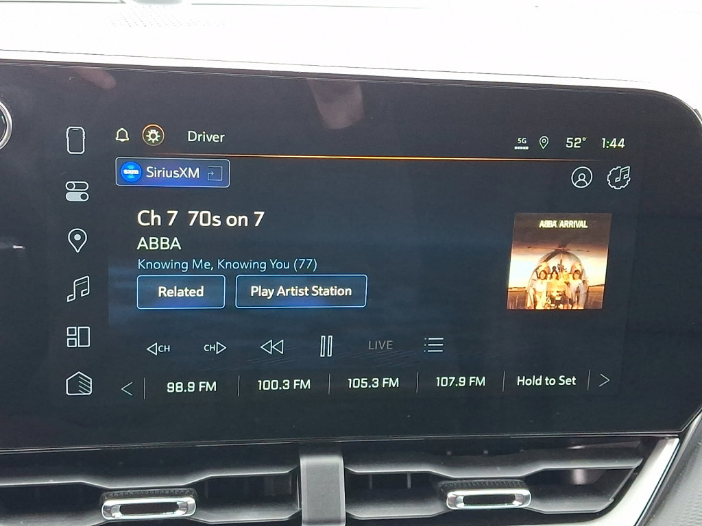 Used 2025 Chevrolet Equinox LT w/ Convenience Package II image 28