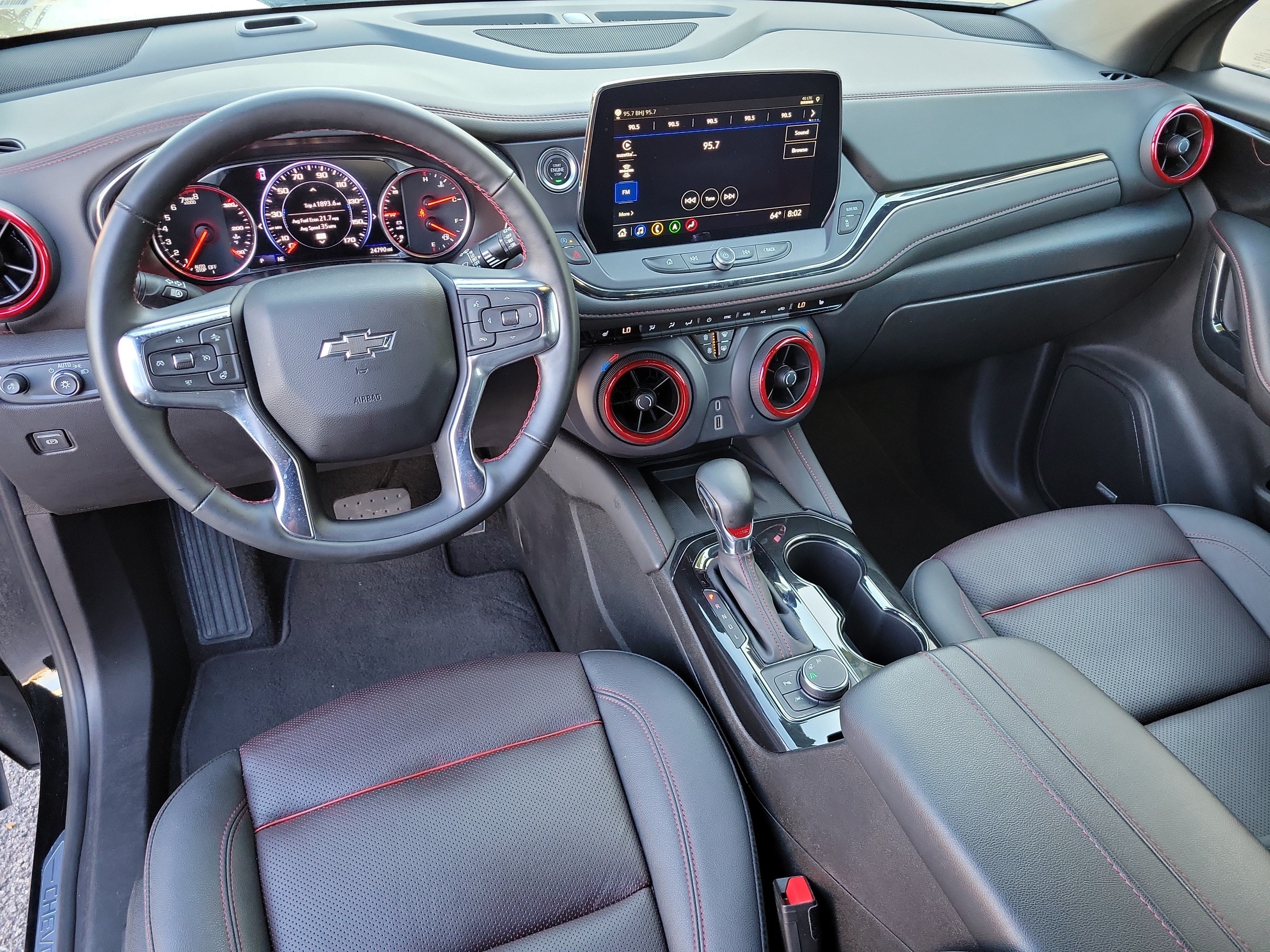 Used 2025 Chevrolet Blazer RS FWD image 14
