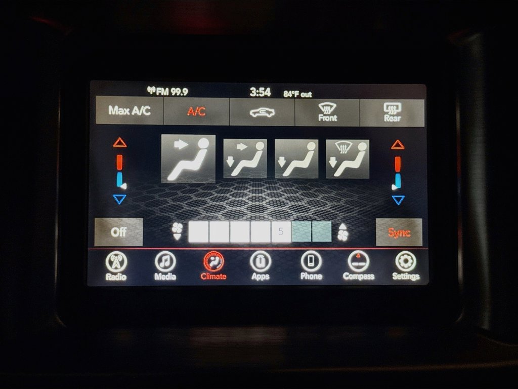 Used 2018 Dodge Charger SXT w/ Blacktop Package RWD image 15