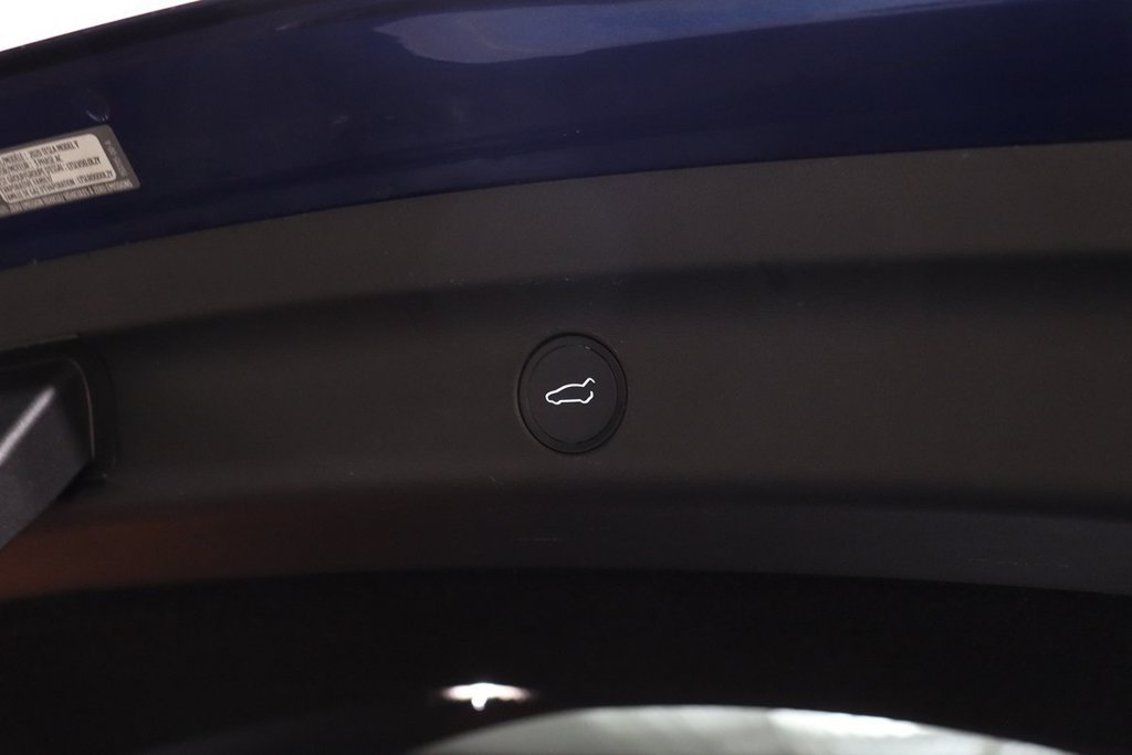 Used 2023 Tesla Model Y Performance AWD/4WD image 35