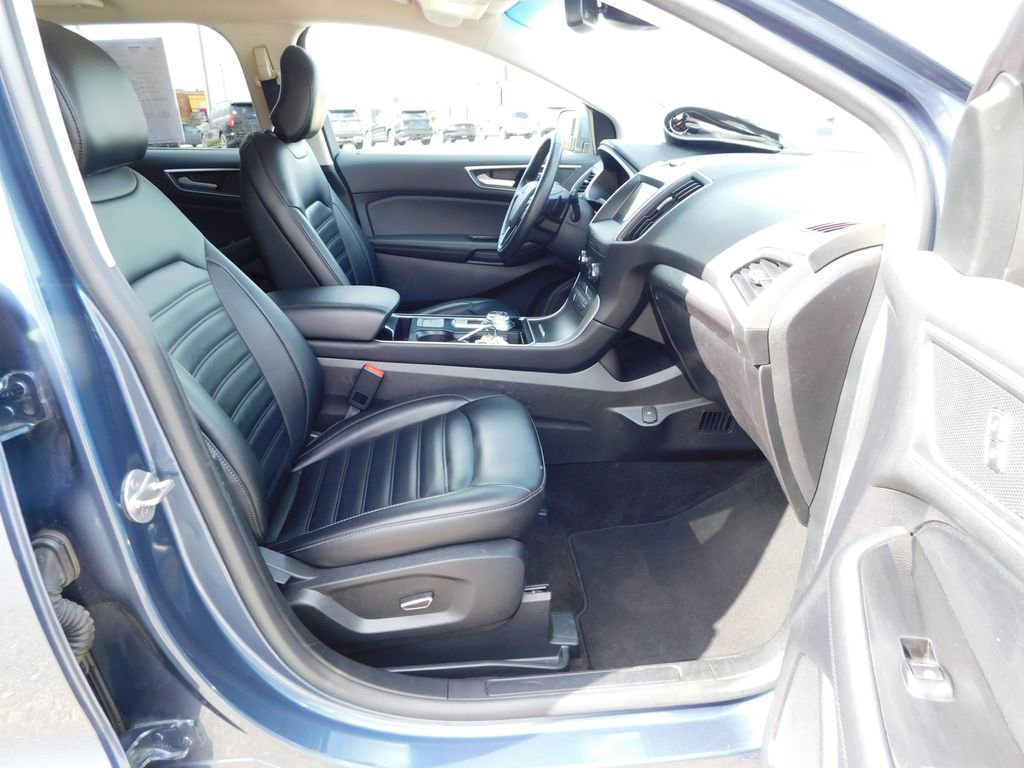 Used 2019 Ford Edge SEL w/ Equipment Group 201A image 17