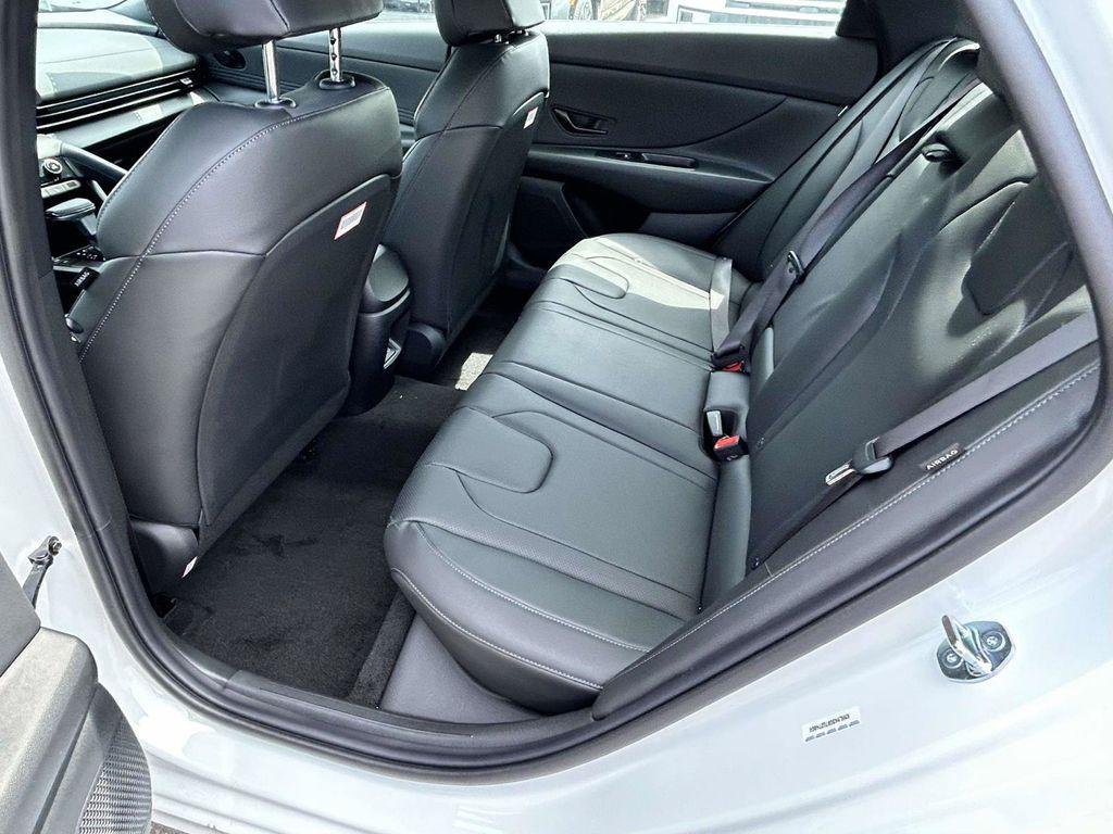 New 2026 Hyundai Elantra SEL Sport FWD image 44