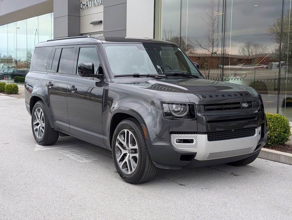 Used 2024 Land Rover Defender 130 S image 10