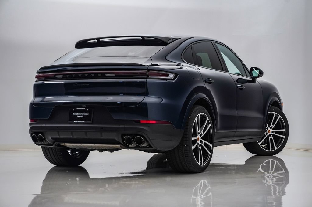 Certified 2026 Porsche Cayenne Coupe AWD/4WD image 12