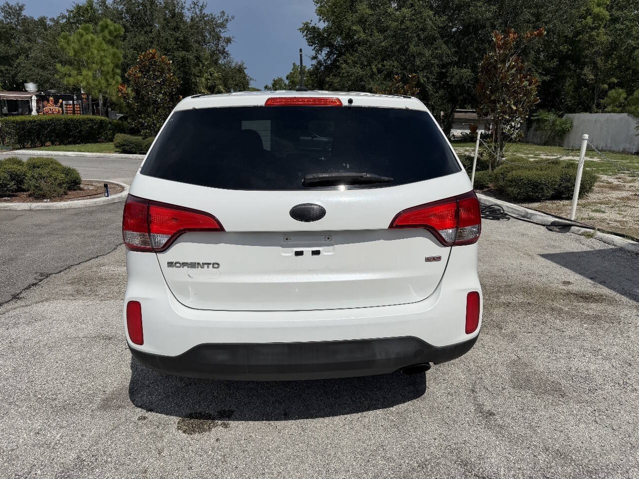 Used 2014 Kia Sorento LX FWD image 4