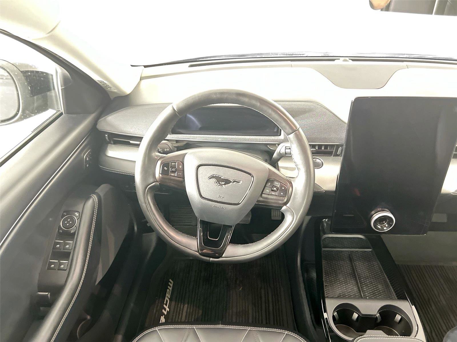Used 2021 Ford Mustang Mach-E Select w/ Comfort/Appearance Package AWD/4WD image 23