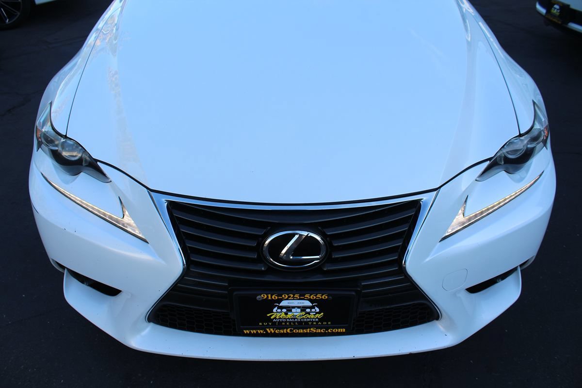 Used 2015 Lexus IS 250 w/ Luxury Package RWD image 9