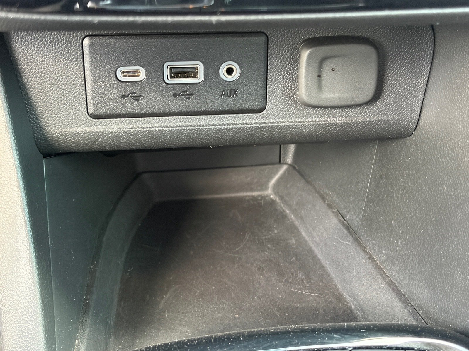 Certified 2023 Buick Encore GX Select w/ Sport Touring Package FWD image 29