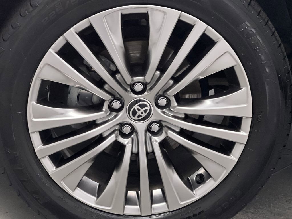Used 2022 Toyota Venza Limited AWD/4WD image 60