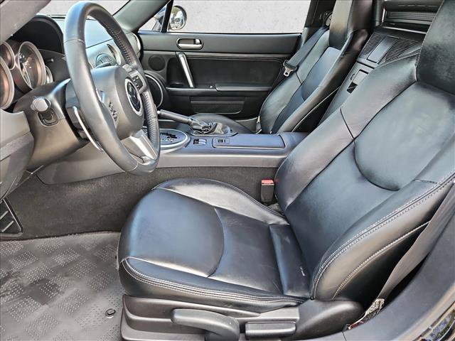 Used 2010 MAZDA MX-5 Miata Grand Touring w/ Premium Pkg RWD image 14