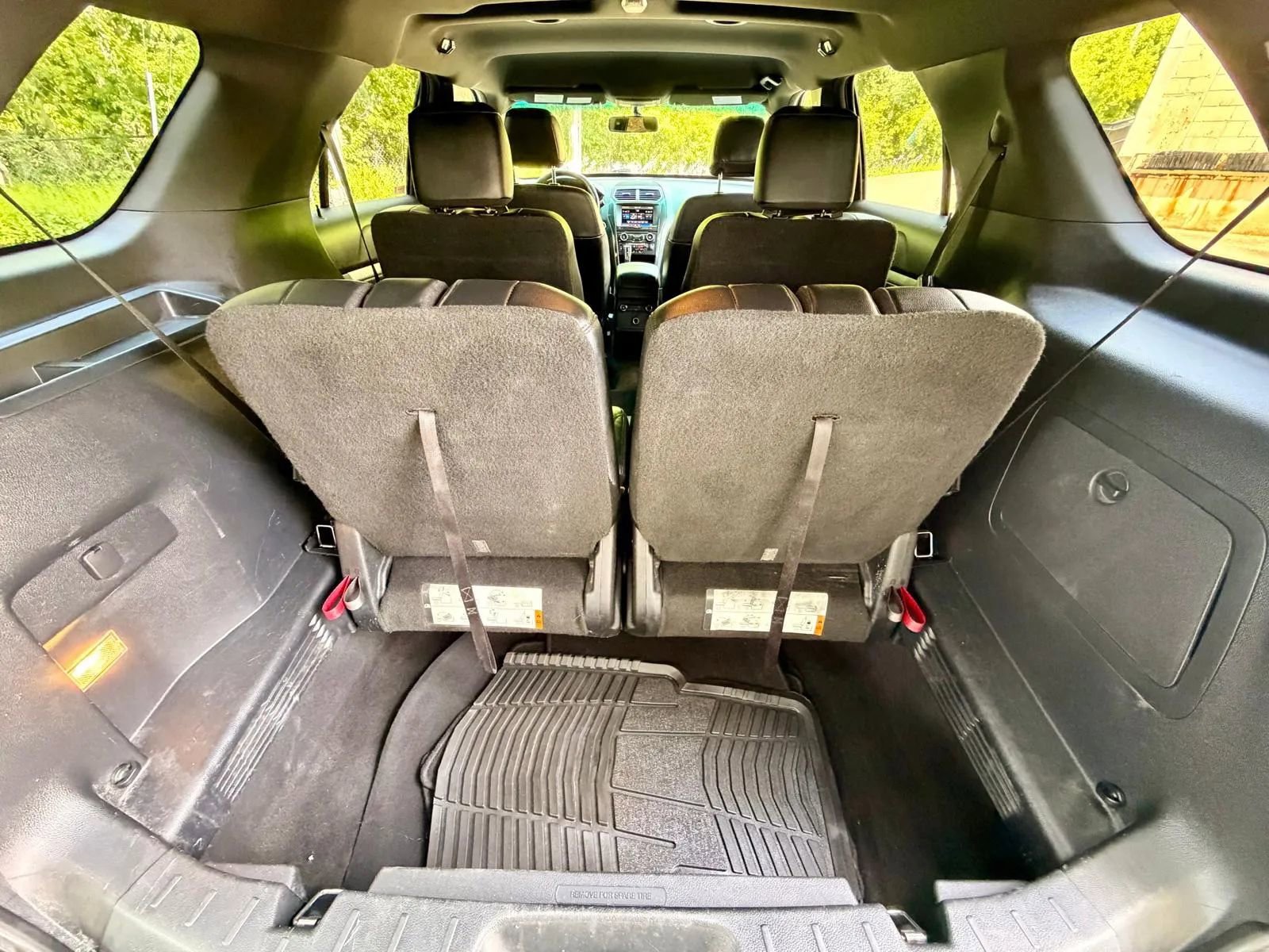 Used 2016 Ford Explorer XLT w/ Equipment Group 202A AWD/4WD image 7