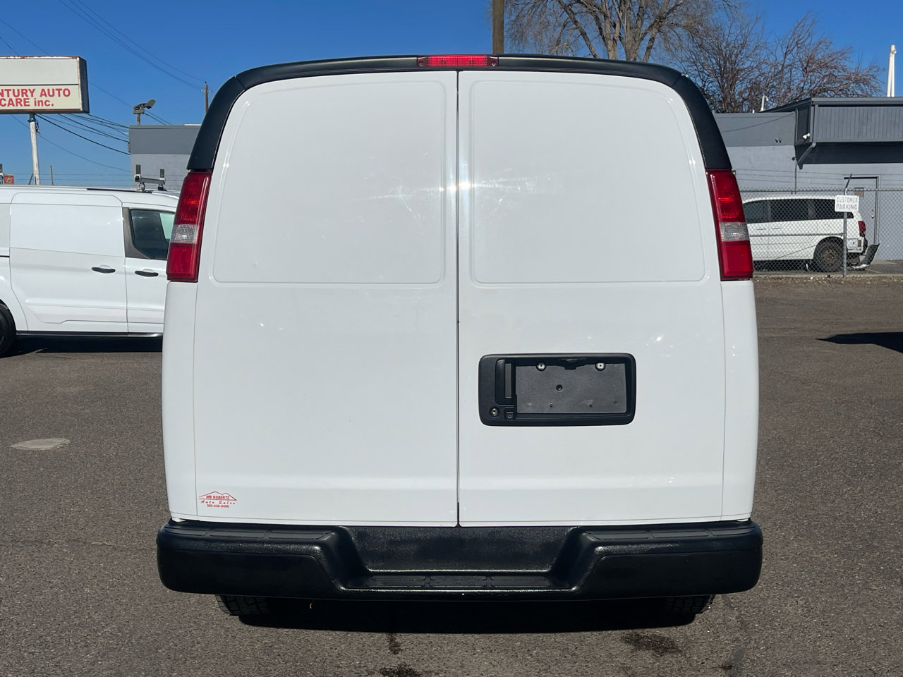 Used 2019 Chevrolet Express 2500 w/ Driver Convenience Package image 8