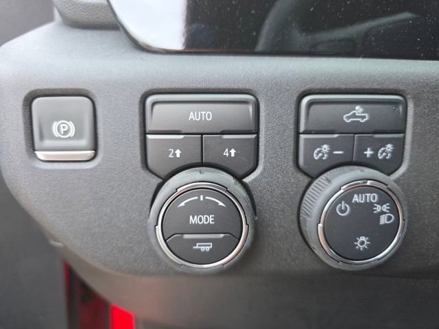 New 2025 Chevrolet Silverado 1500 LT image 7