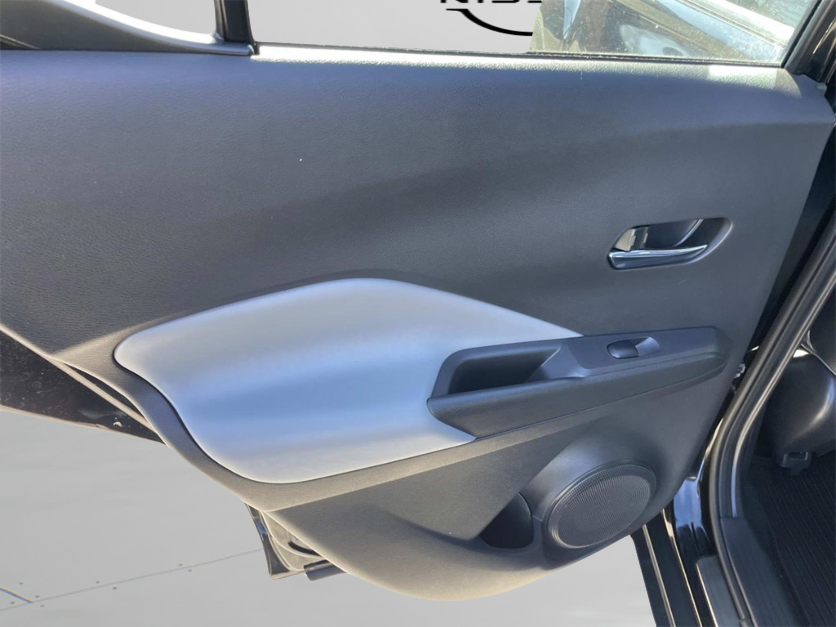 Used 2021 Nissan Kicks SR w/ SR Premium Package image 26