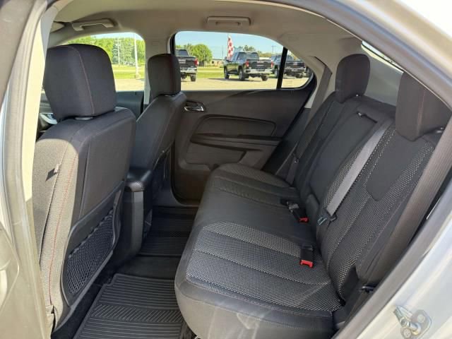 Used 2017 Chevrolet Equinox LT FWD image 12