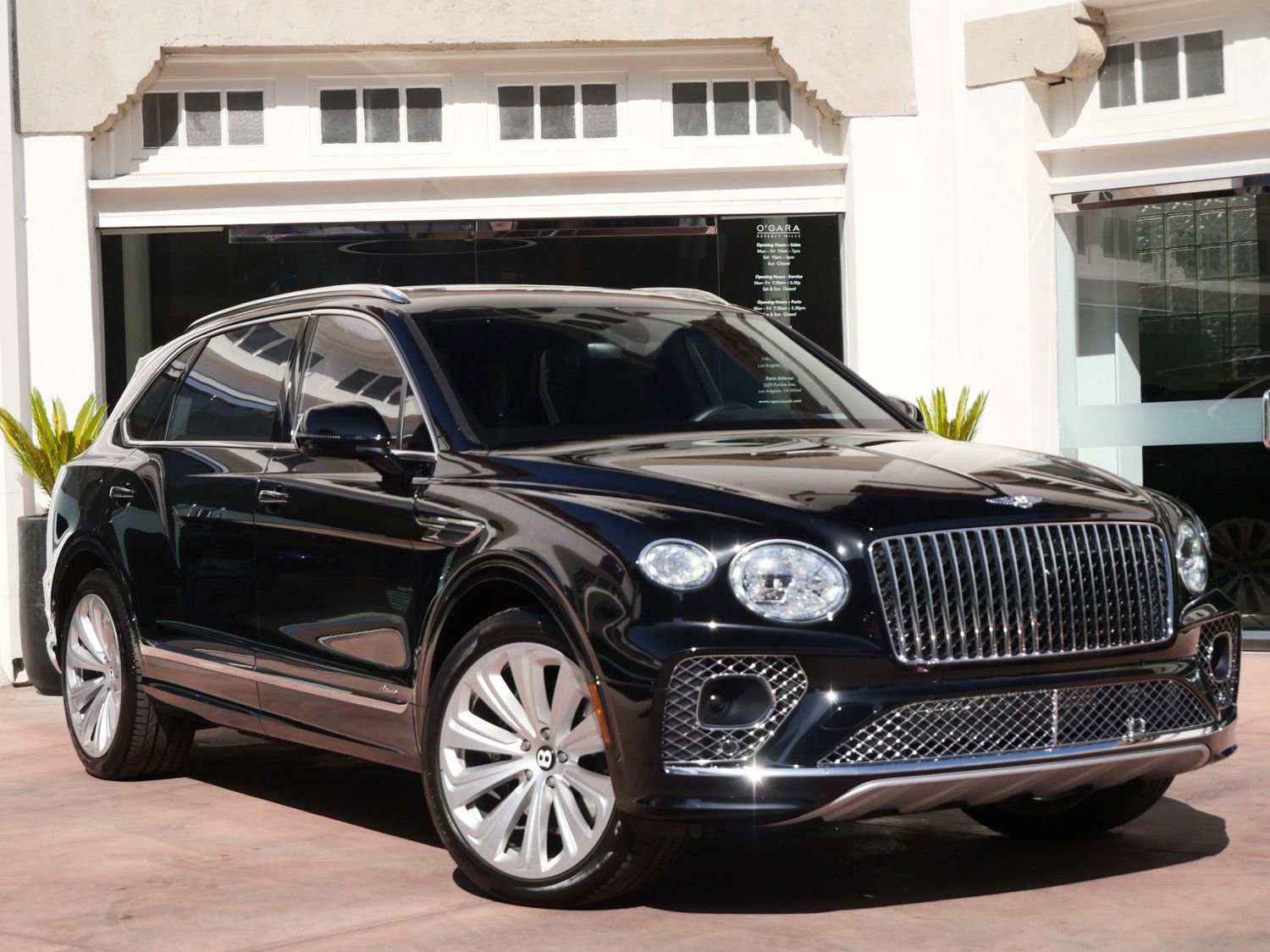 Used 2023 Bentley Bentayga Extended Wheelbase