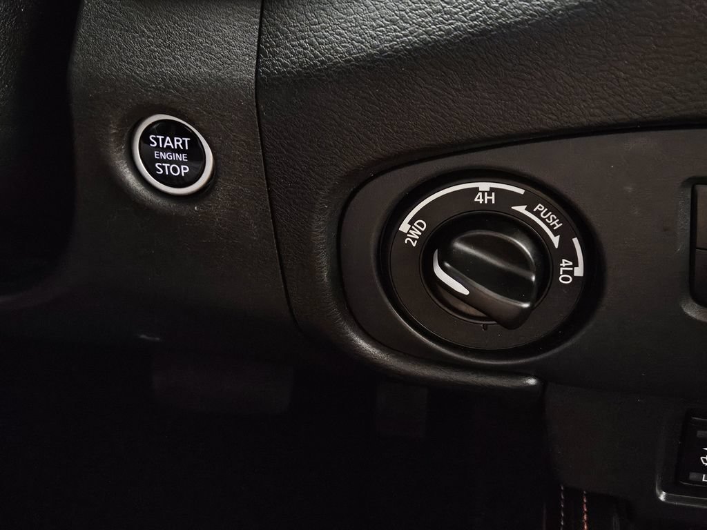 Used 2023 Nissan Frontier PRO-4X w/ Pro Convenience Package AWD/4WD image 17