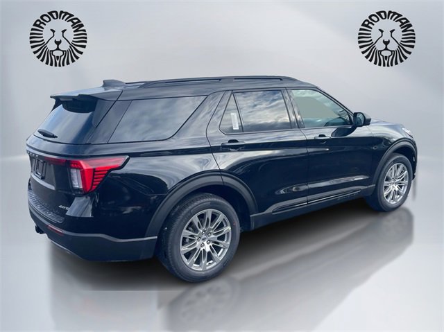 New 2026 Ford Explorer Active w/ Active Comfort Package image 5