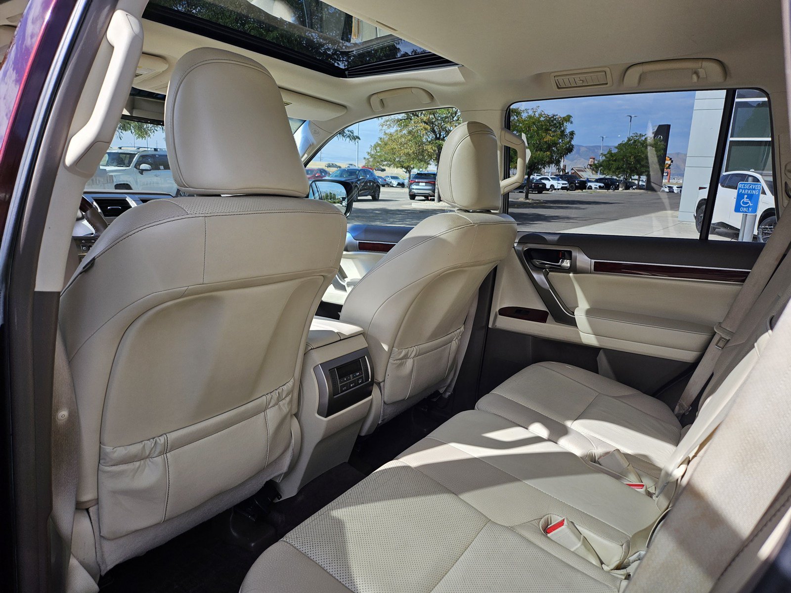 Used 2013 Lexus GX 460 w/ Convenience Pkg AWD/4WD image 16