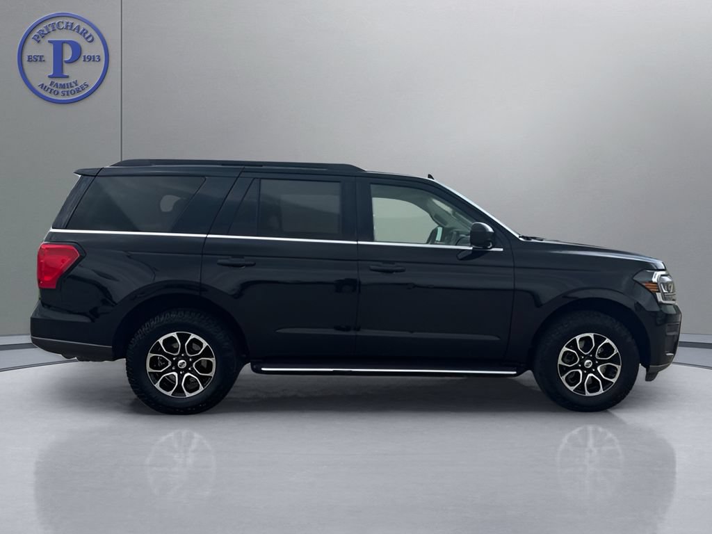 Used 2023 Ford Expedition XLT AWD/4WD image 8