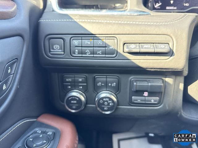 Used 2023 GMC Yukon Denali Ultimate image 17
