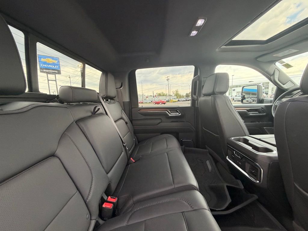 Used 2024 GMC Sierra 3500 Denali w/ Denali Reserve Package AWD/4WD image 40