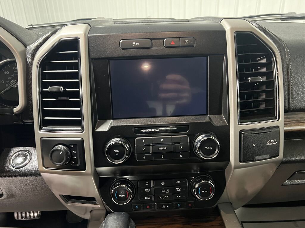 Used 2019 Ford F150 Lariat image 7