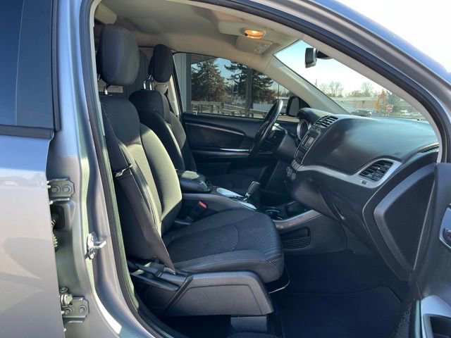 Used 2018 Dodge Journey SXT w/ Connectivity Group image 38