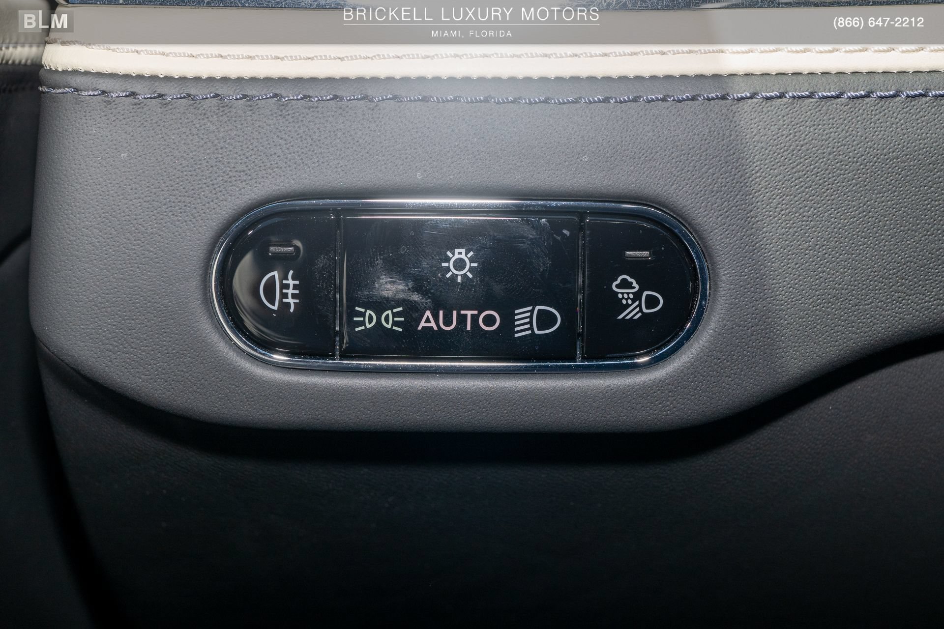Used 2025 Bentley Flying Spur Plug-In Hybrid w/ First Edition Specification AWD/4WD image 35