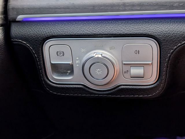 Used 2023 Mercedes-Benz GLS 580 4MATIC image 27