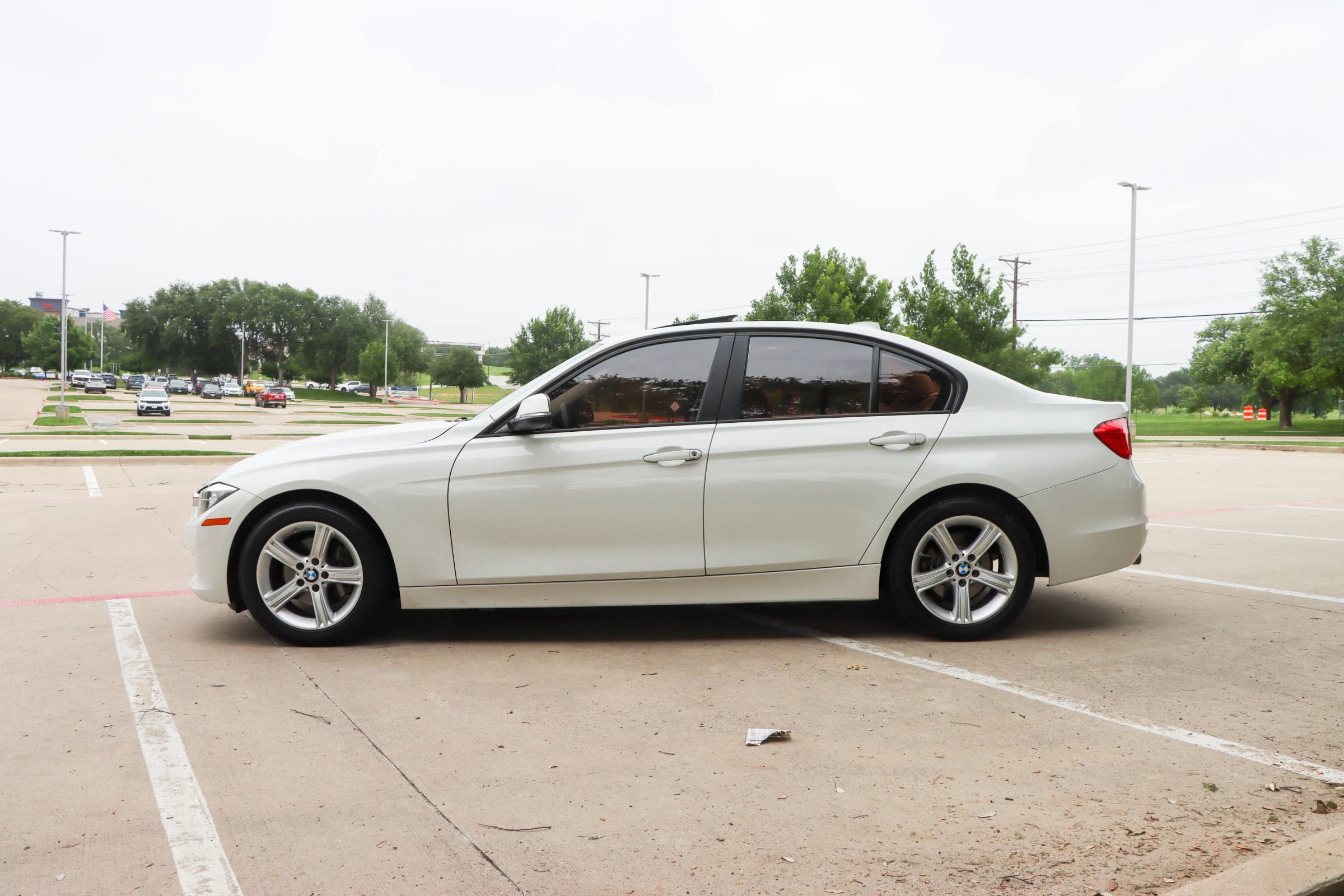 Used 2013 BMW 328i Sedan RWD image 4