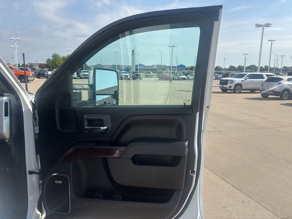 Used 2016 GMC Sierra 2500 SLT AWD/4WD image 25