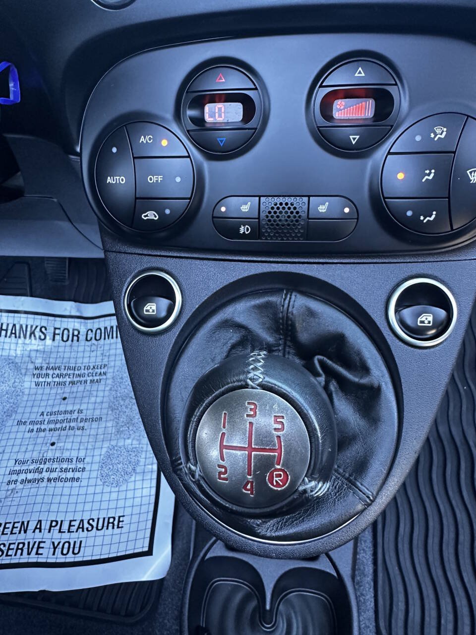 Used 2014 FIAT 500 GQ Edition w/ Comfort/Convenience Group FWD image 27