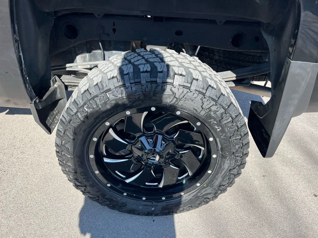 Used 2018 Chevrolet Silverado 1500 LT w/ LT Convenience Package image 12