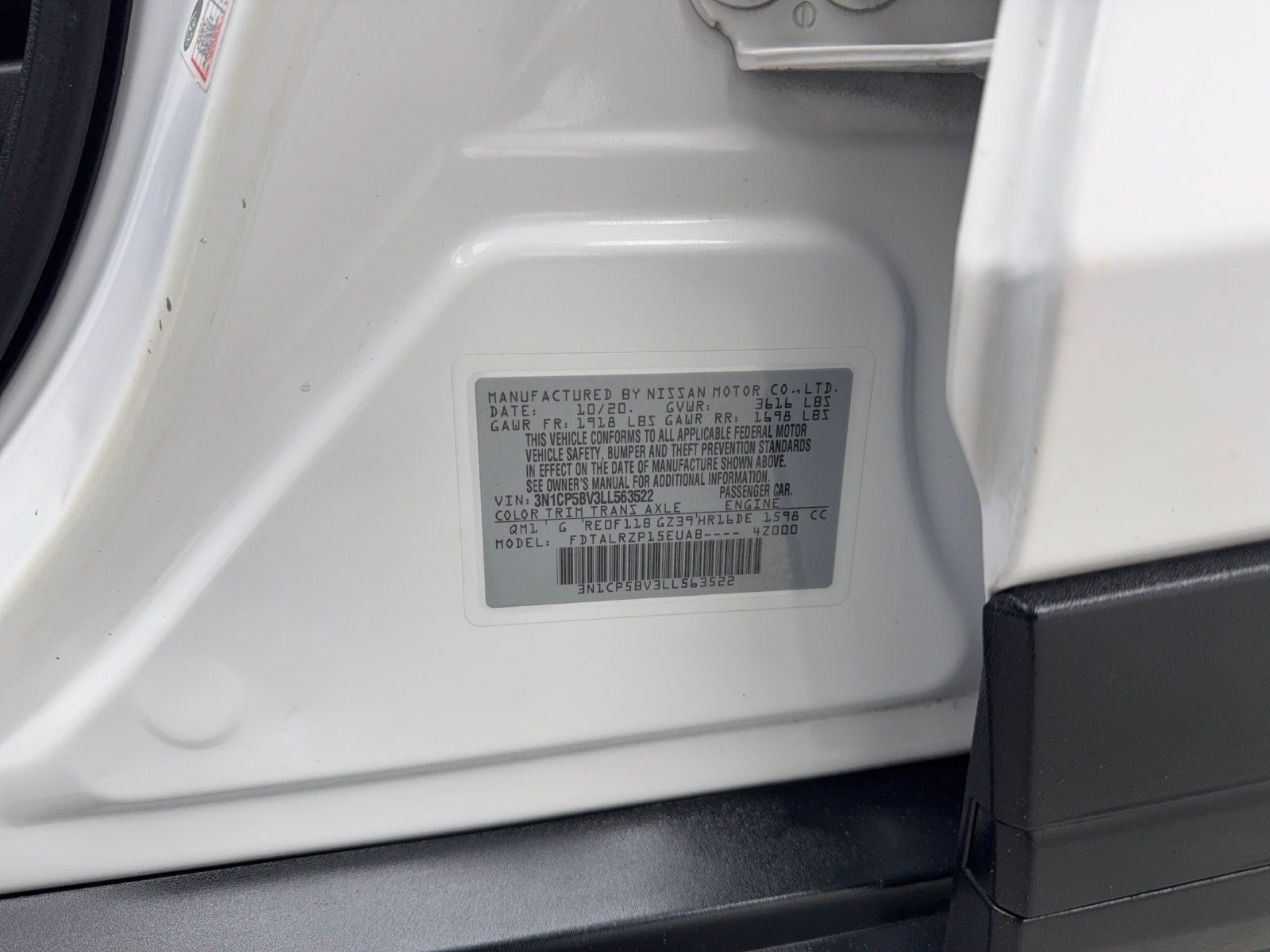 Used 2020 Nissan Kicks S FWD image 58