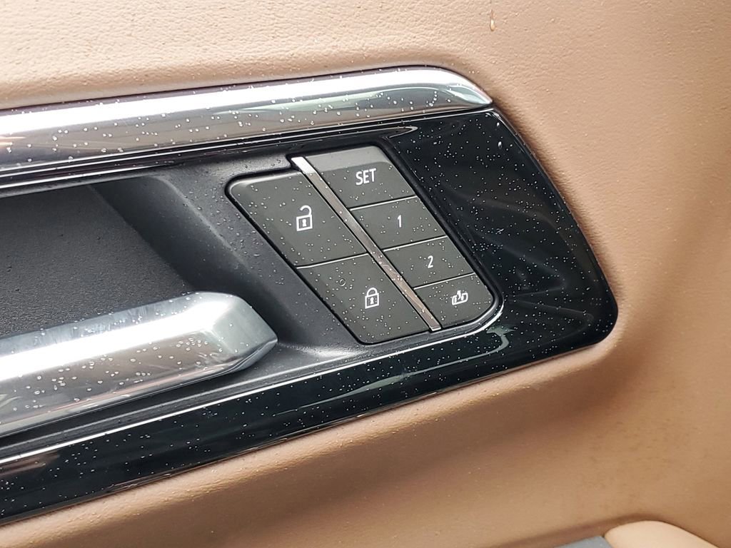 New 2025 Chevrolet Suburban High Country image 22