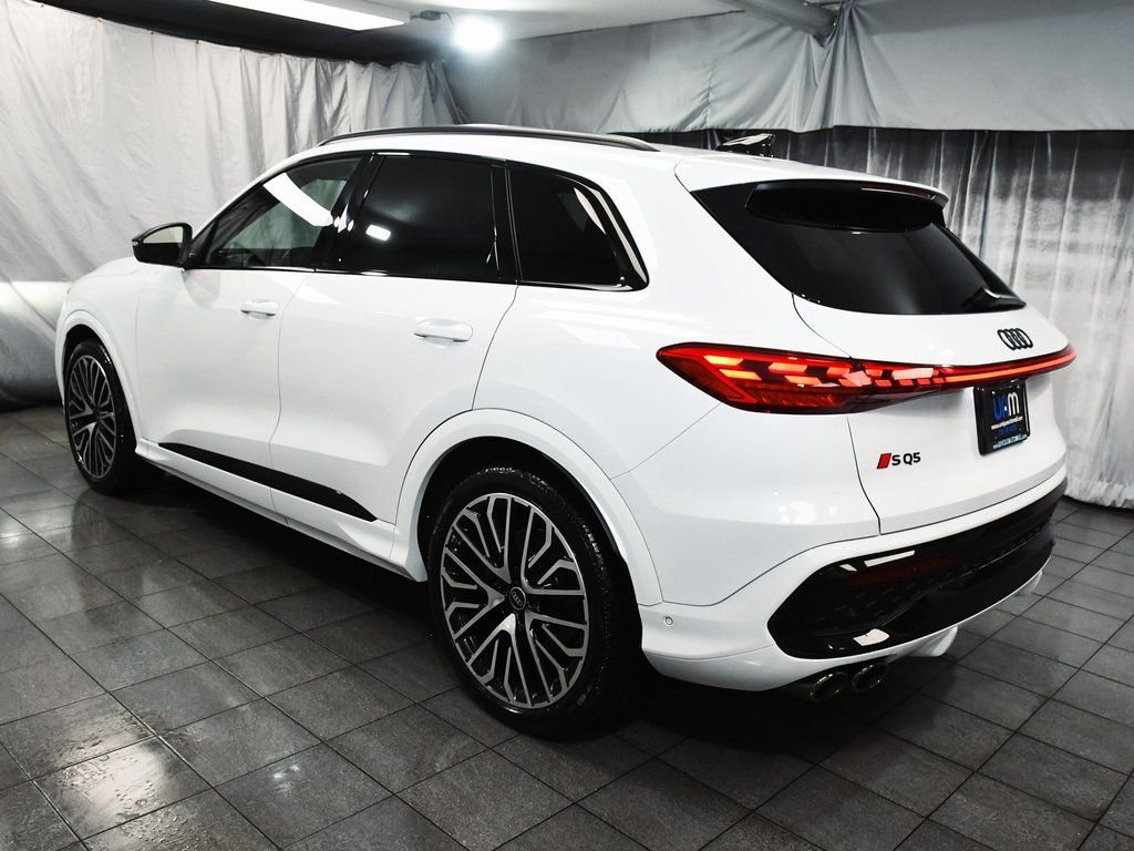 Used 2025 Audi SQ5 Premium Plus w/ Premium Plus Package image 4