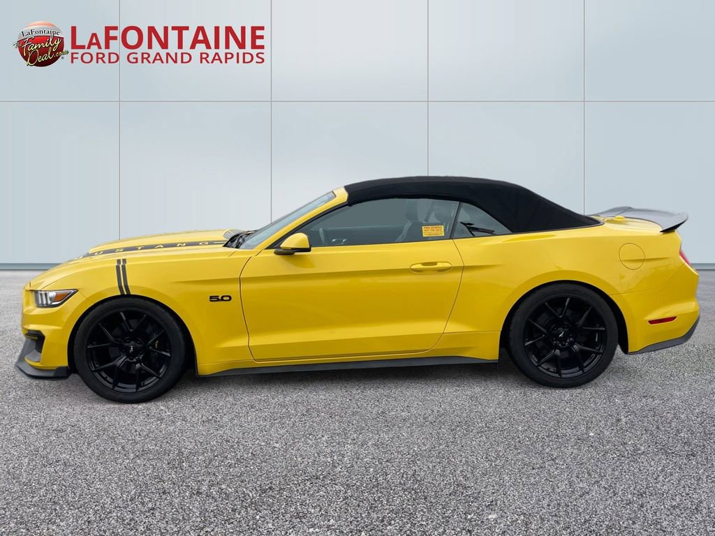 Used 2017 Ford Mustang GT RWD image 4
