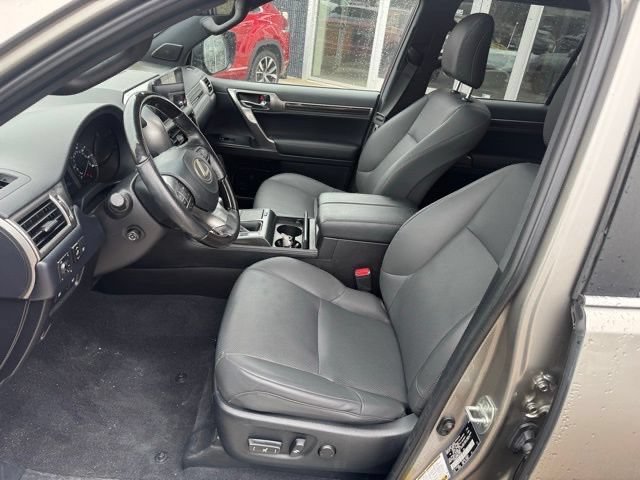 Used 2023 Lexus GX 460 Premium w/ Accessory Package AWD/4WD image 18