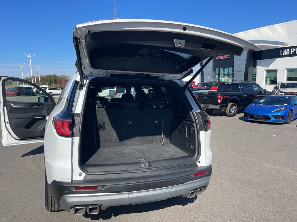 Used 2025 GMC Acadia Elevation FWD image 28